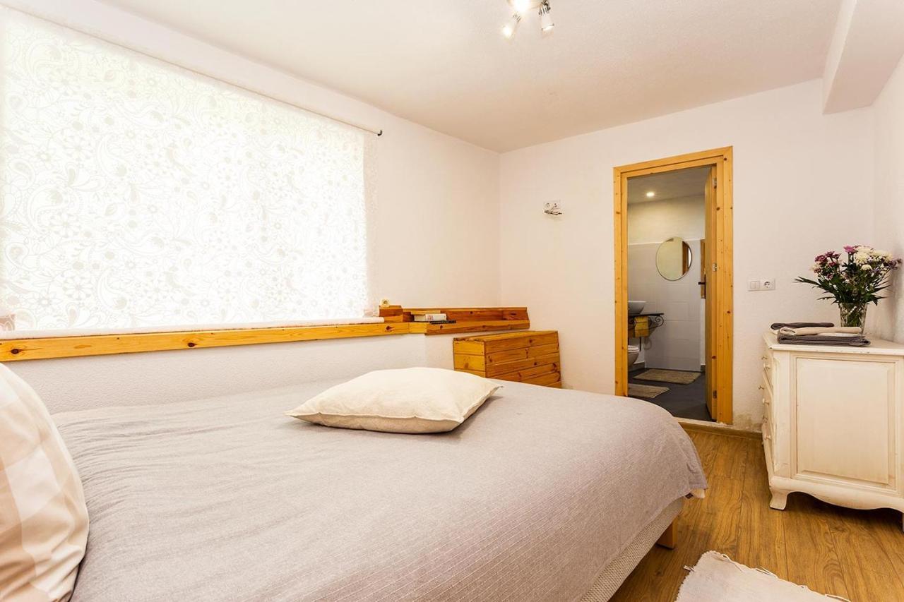 Garmen Hills Guest Houses 외부 사진