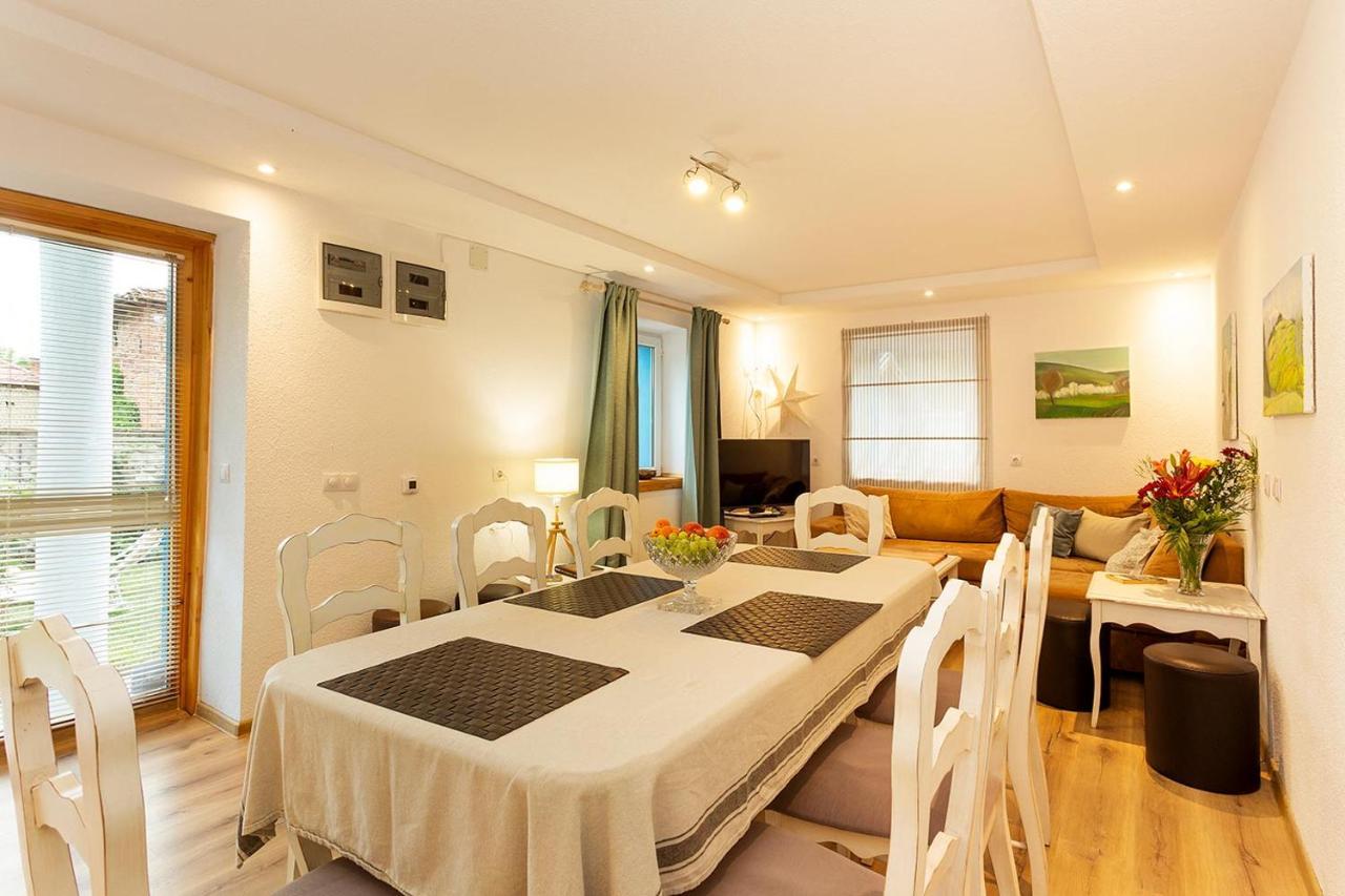 Garmen Hills Guest Houses 외부 사진